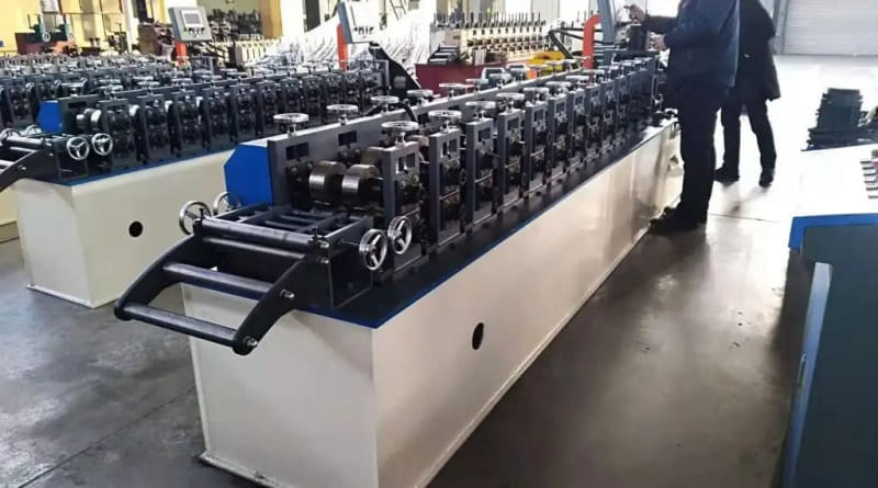 Drywall frame roll forming machine for metal stud and track