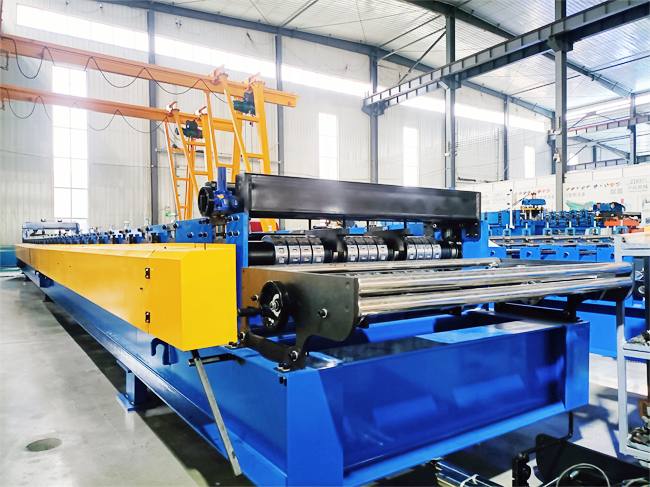 The popular automatic floor decking roll forming machine